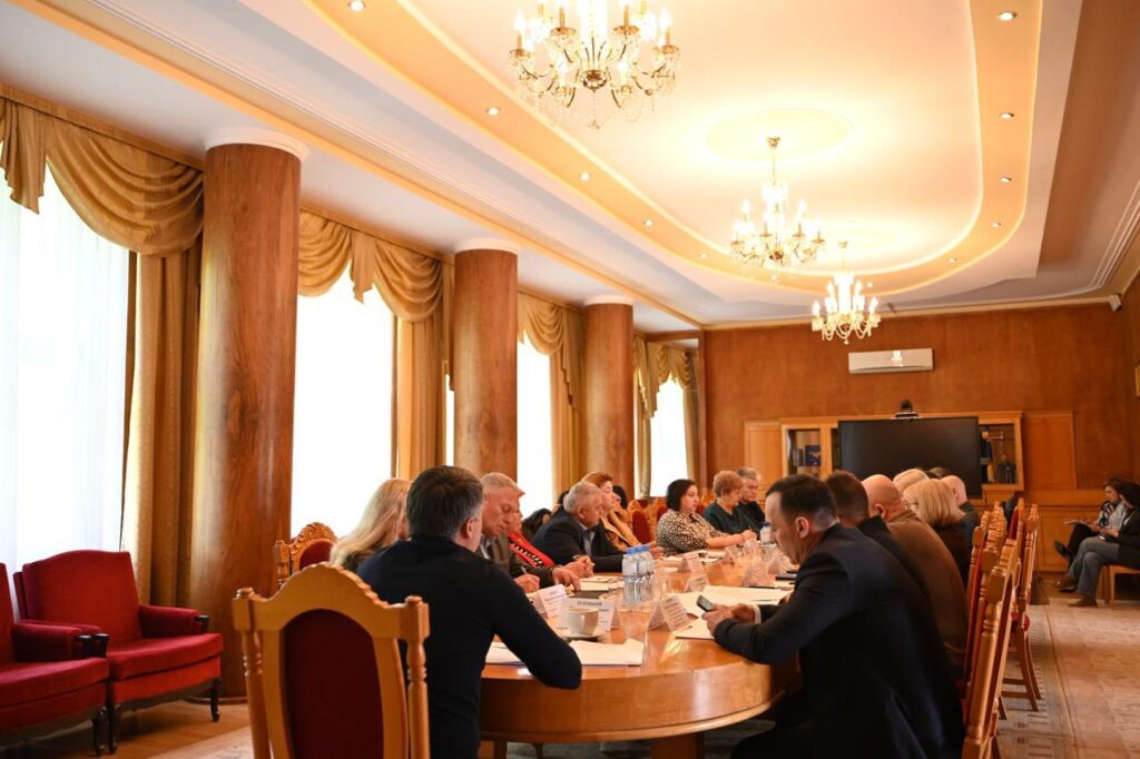 На Закарпатті провели засідання соціально-економічної ради